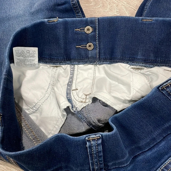 NWOT Lee Riders Pull On Waist Smoother Straight Leg Denim Jeans 8P - Picture 14 of 15